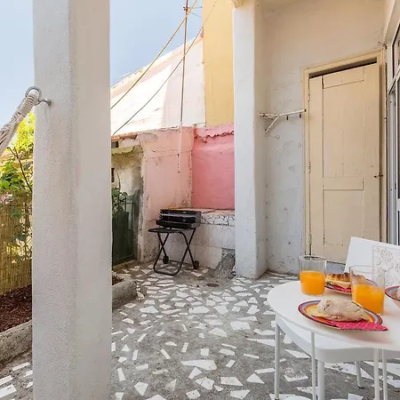 Apartment Ground Floor W/backyard Lisbon